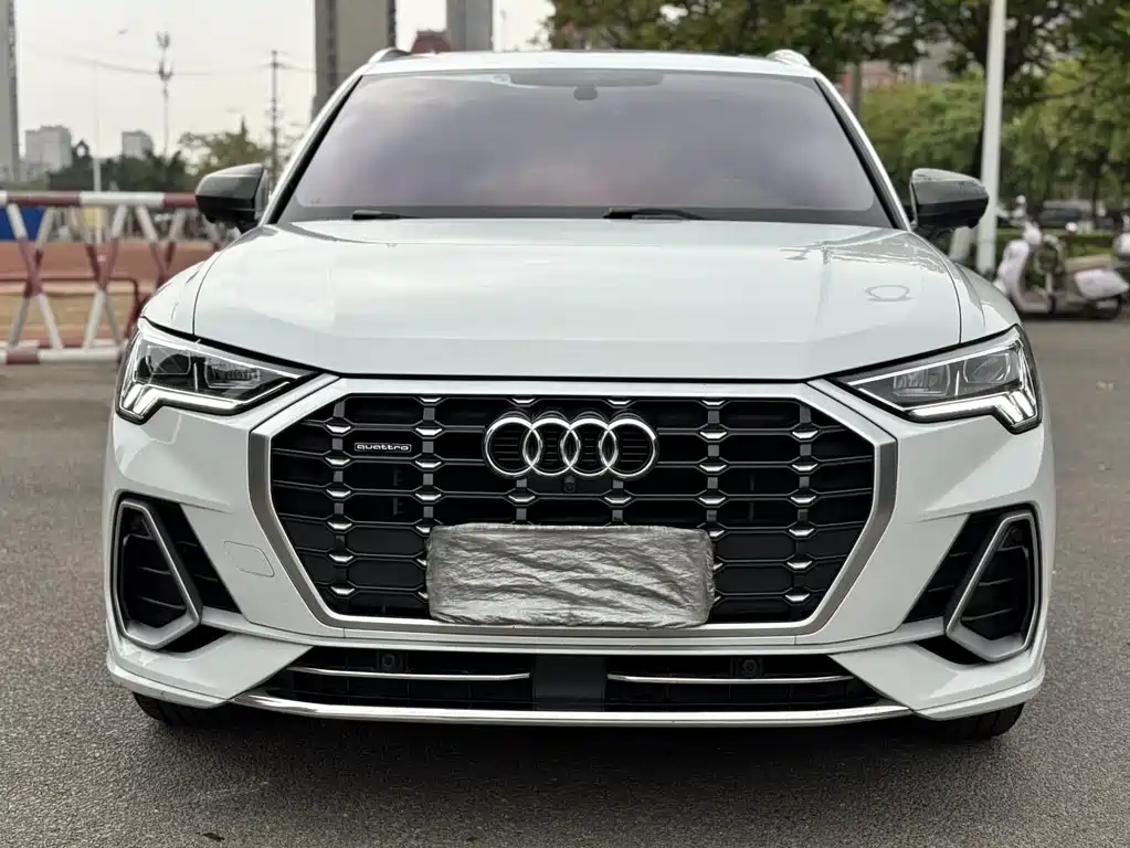 Audi Q3 — фото 3