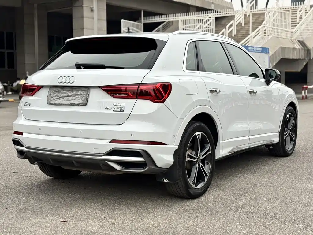 Audi Q3 — фото 6