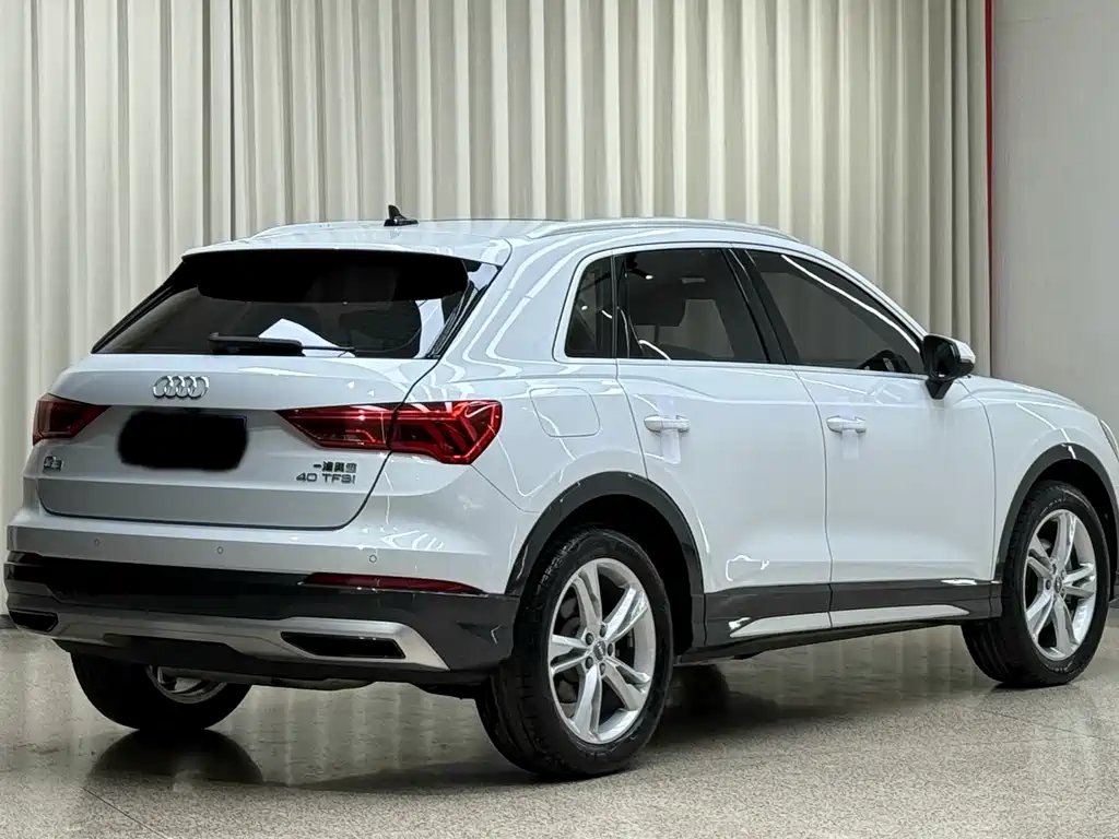 Audi Q3 — фото 4