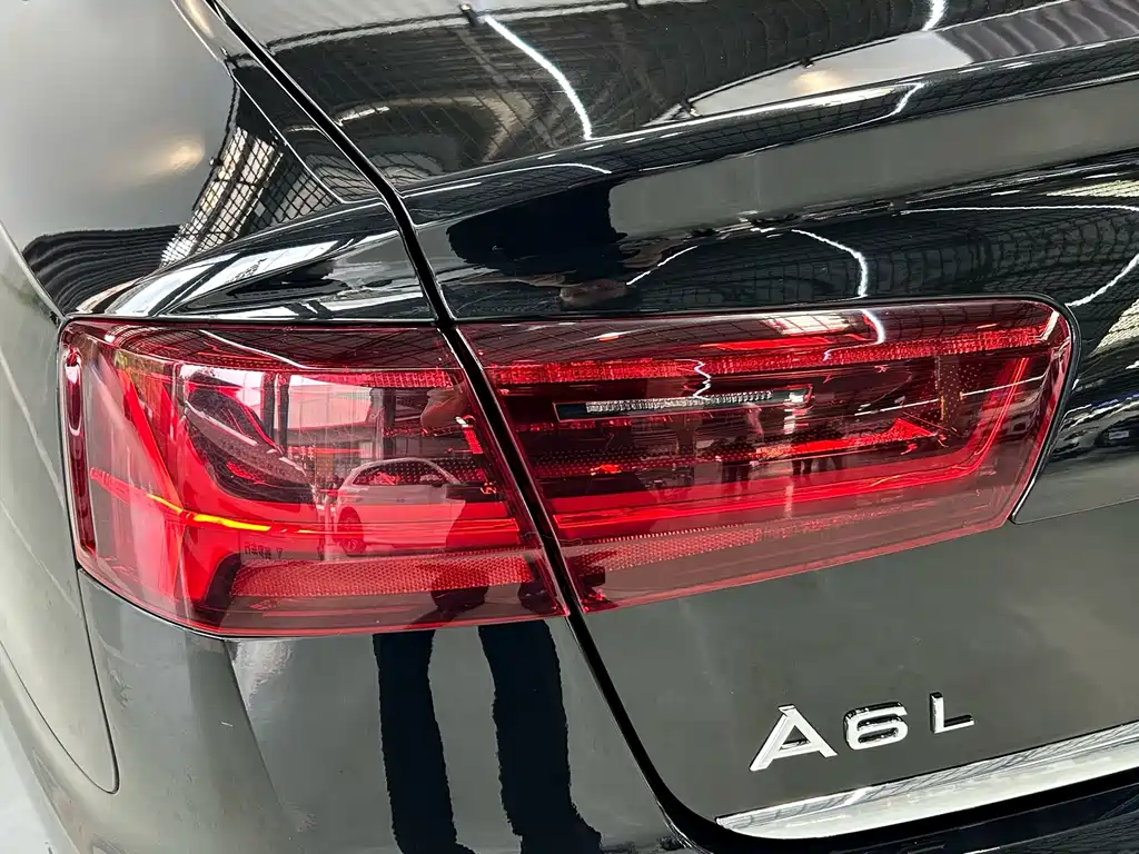 Audi A6L — фото 26