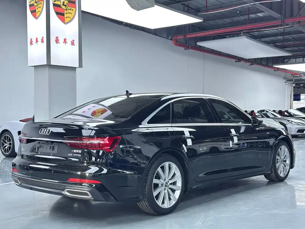 Audi A6L — фото 17