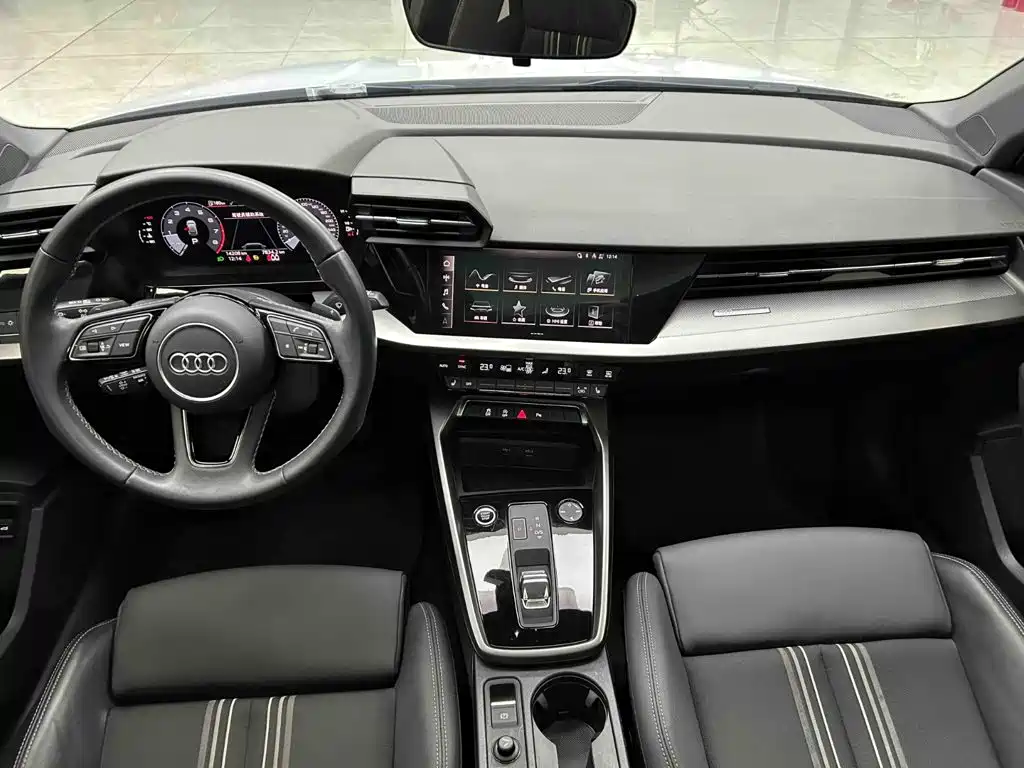 Audi A3 — фото 2