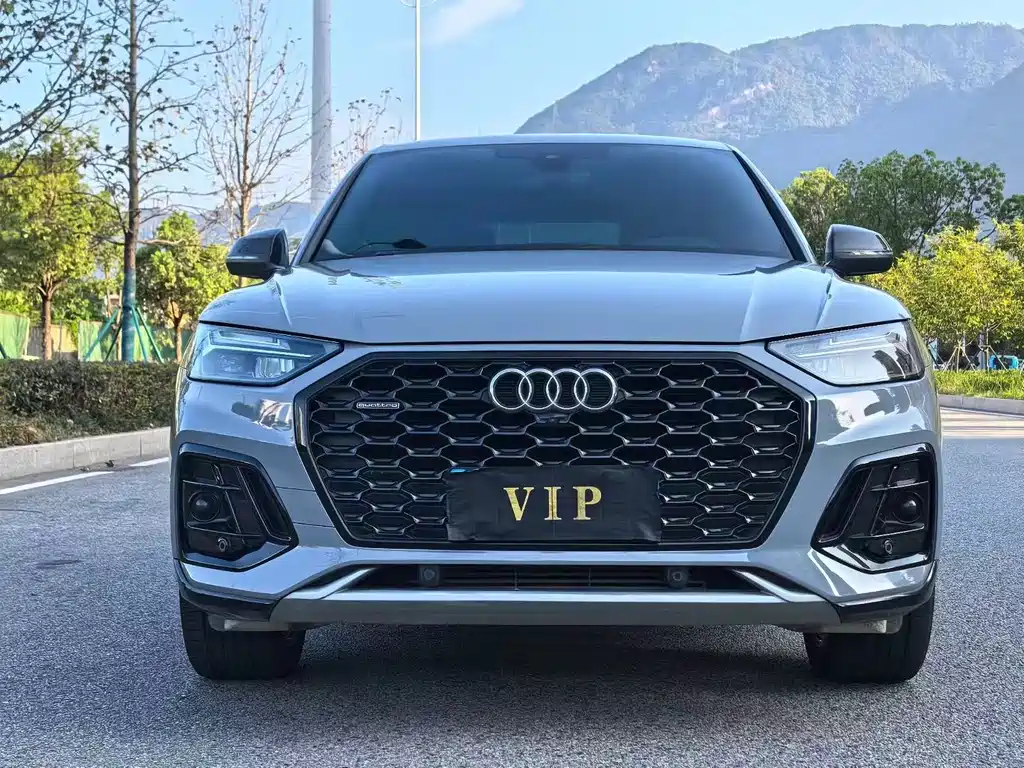 Audi Q5L Sportback — фото 2