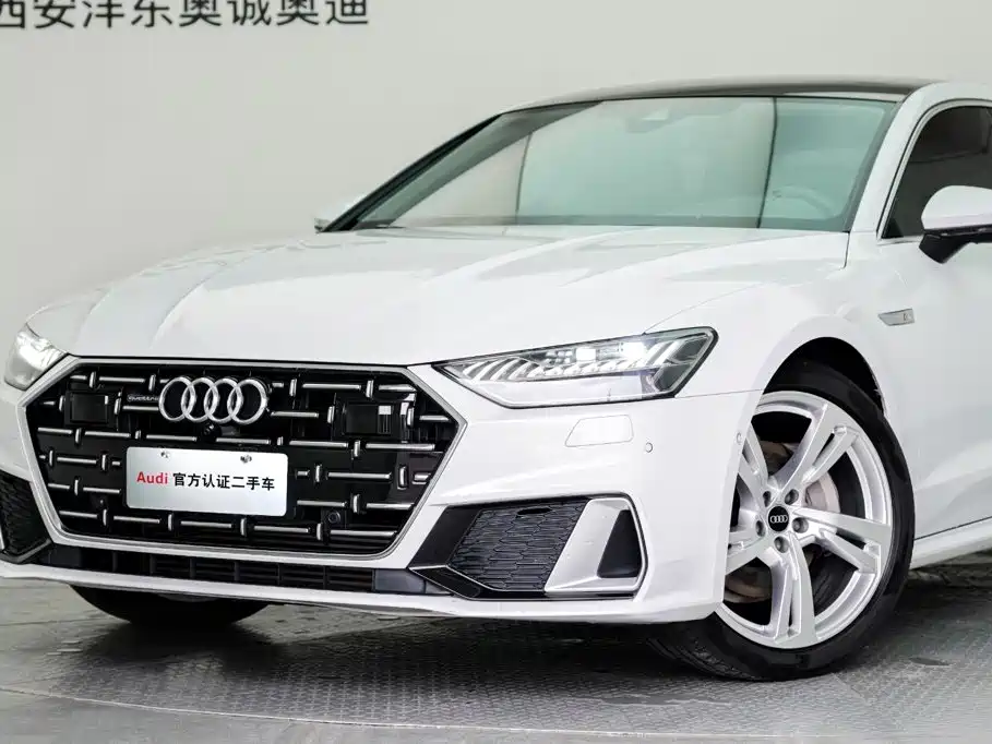 Audi A7L — фото 22