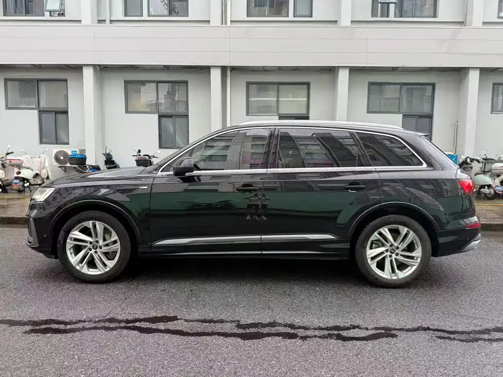 Audi Q7 — фото 4