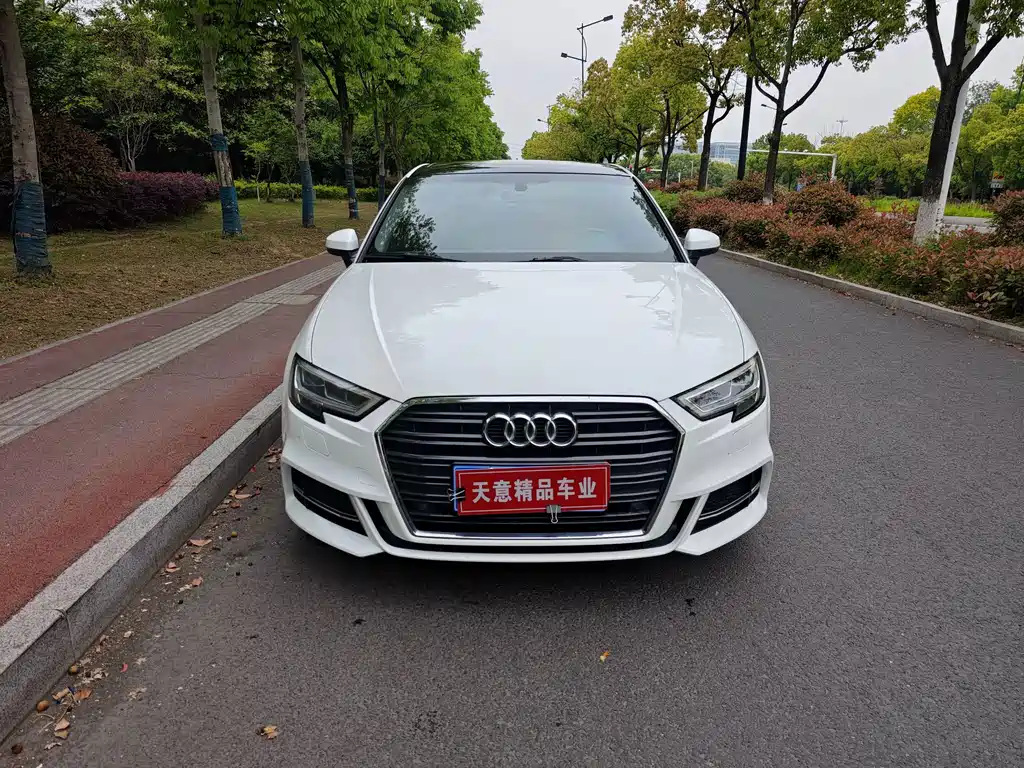 Audi A3 — фото 2