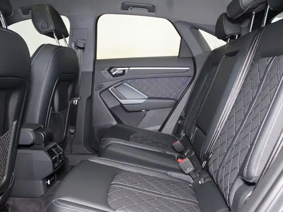 Audi Q3 Sportback — фото 8