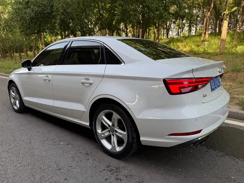 Audi A3 — фото 3