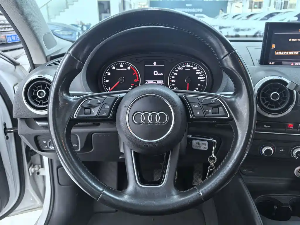 Audi A3 — фото 8