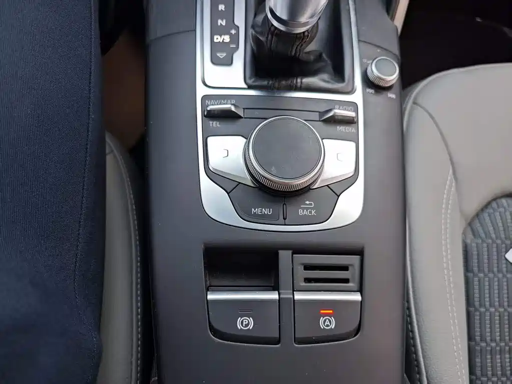 Audi A3 — фото 18