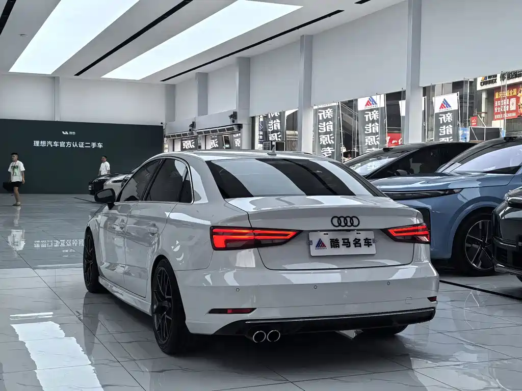 Audi A3 — фото 13