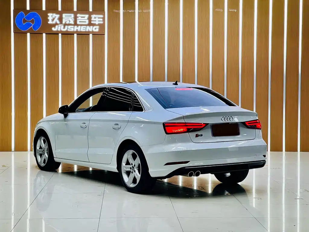 Audi A3 — фото 8