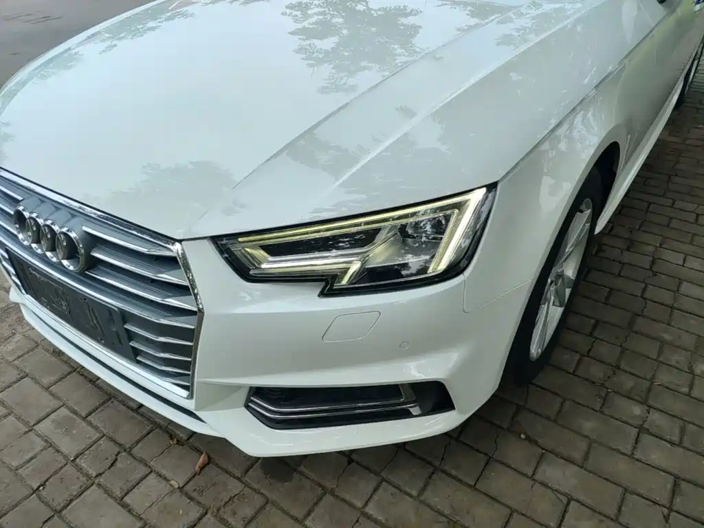 Audi A4L — фото 24