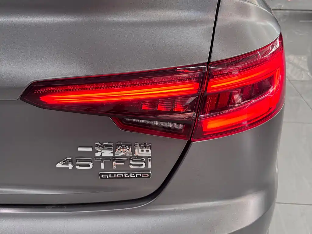 Audi A4L — фото 18