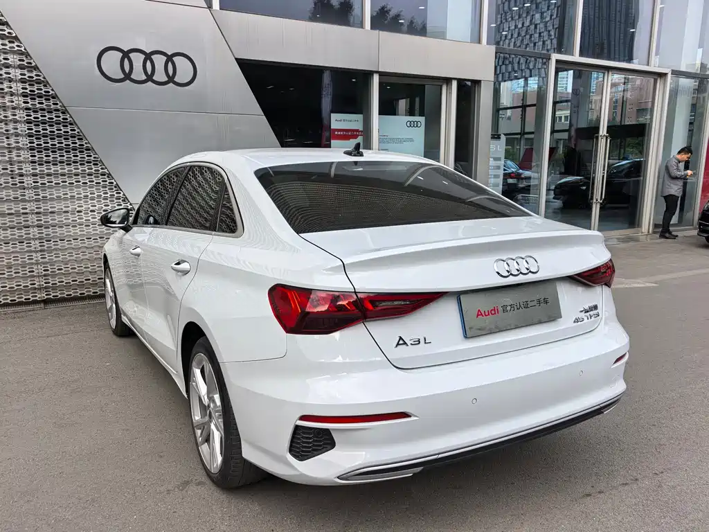 Audi A3 — фото 10