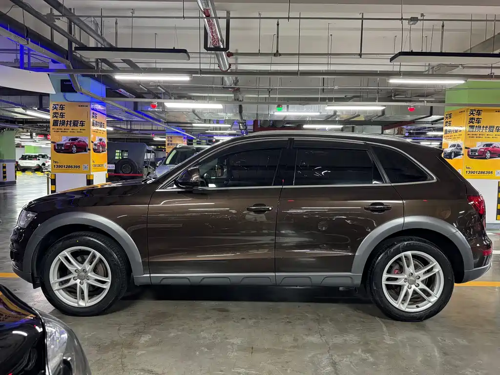 Audi Q5 — фото 8