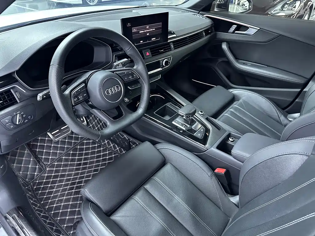 Audi A4L — фото 5