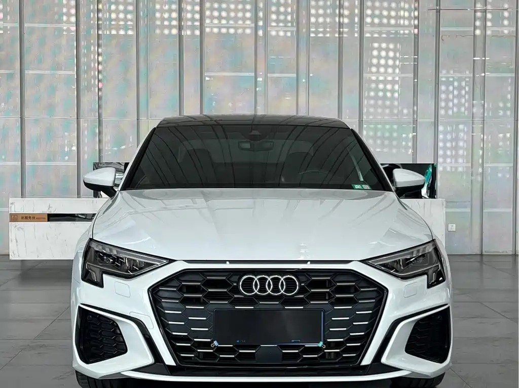 Audi A3 — фото 2