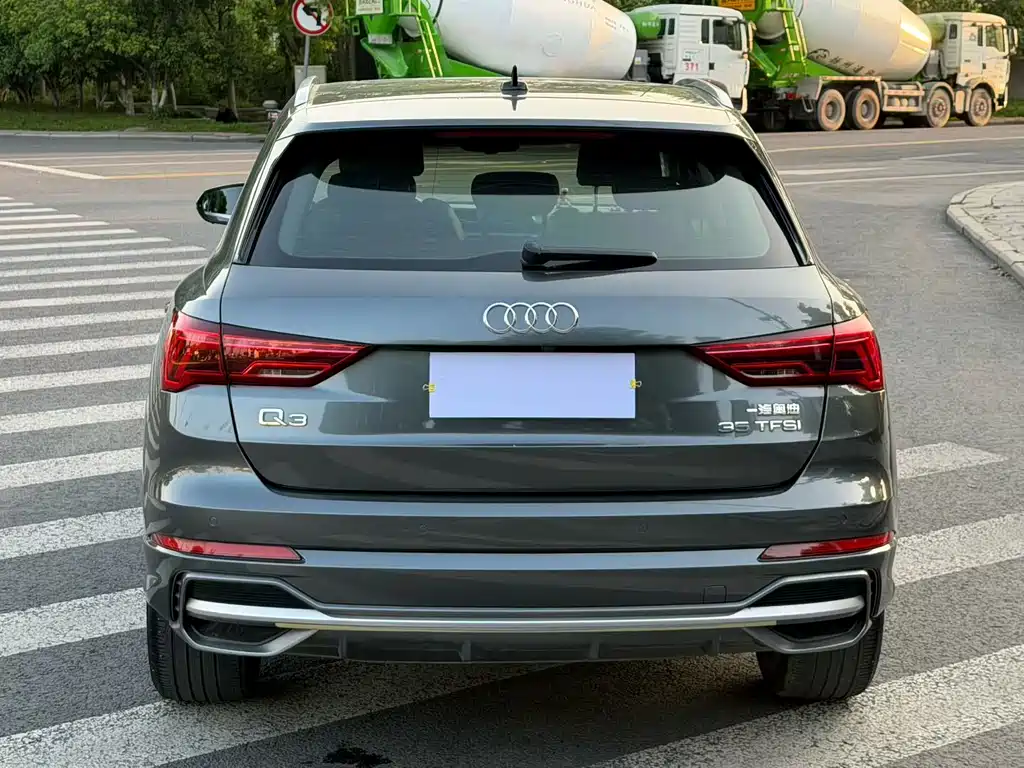 Audi Q3 — фото 4