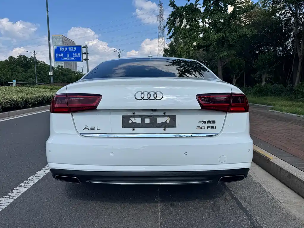 Audi A6L — фото 4