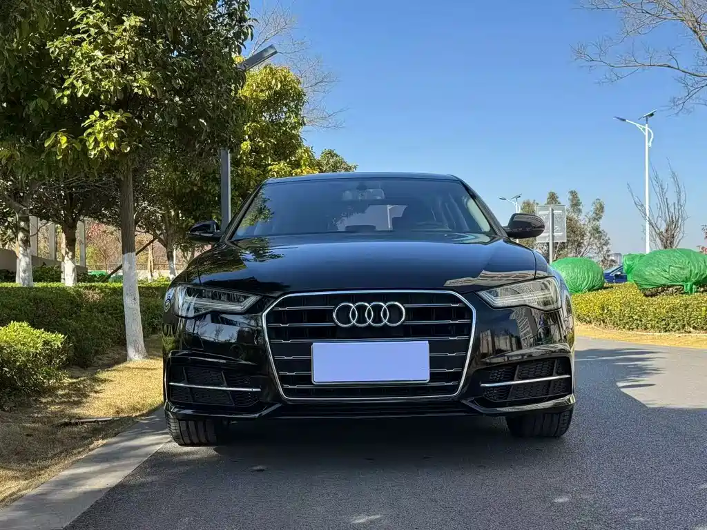 Audi A6L — фото 2