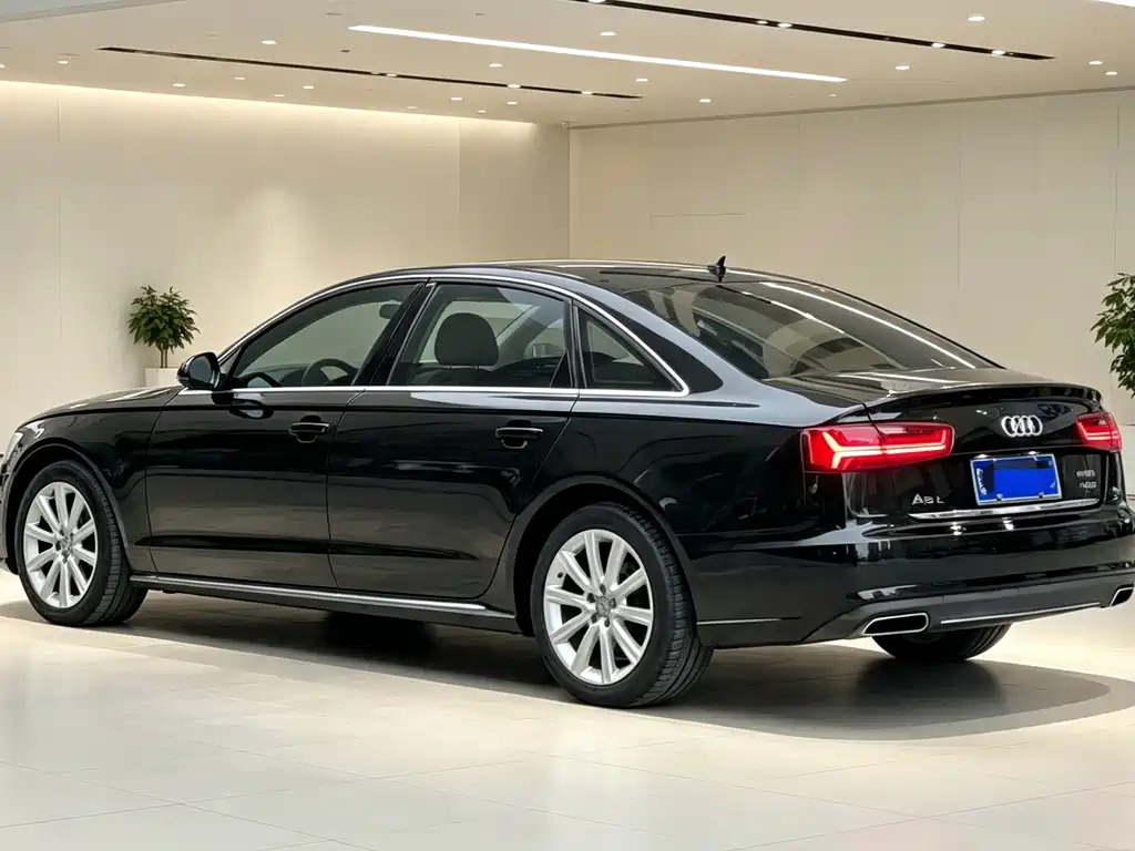 Audi A6L — фото 8