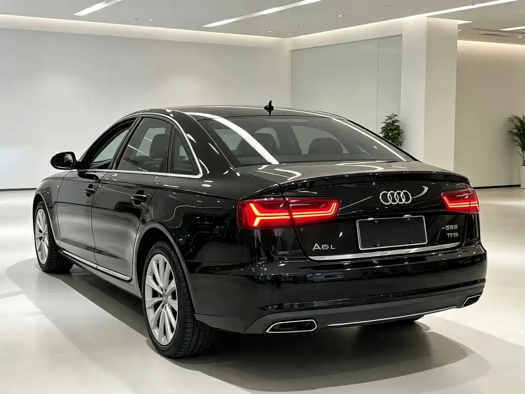 Audi A6L — фото 9