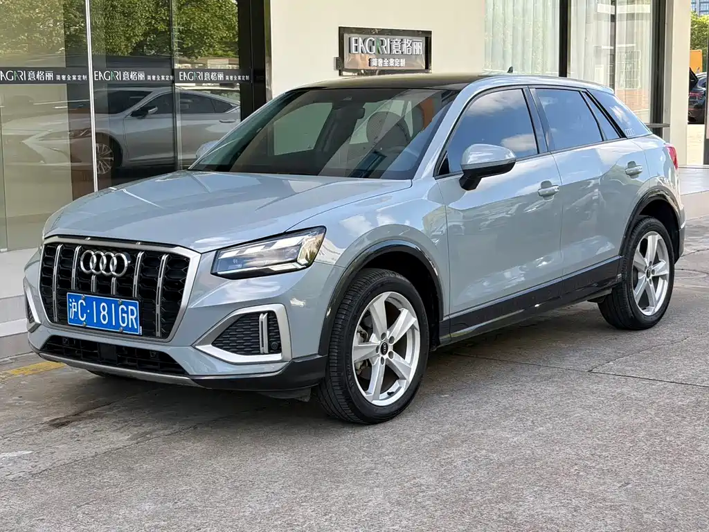 Audi Q2L — фото 2