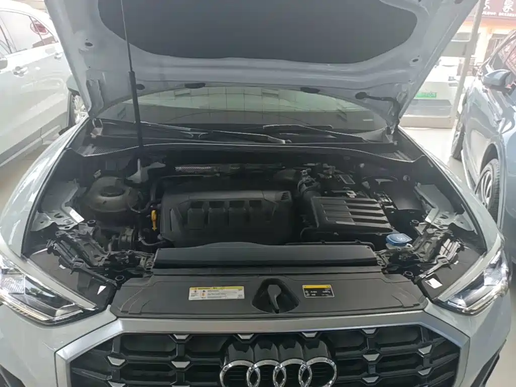 Audi Q3 — фото 20