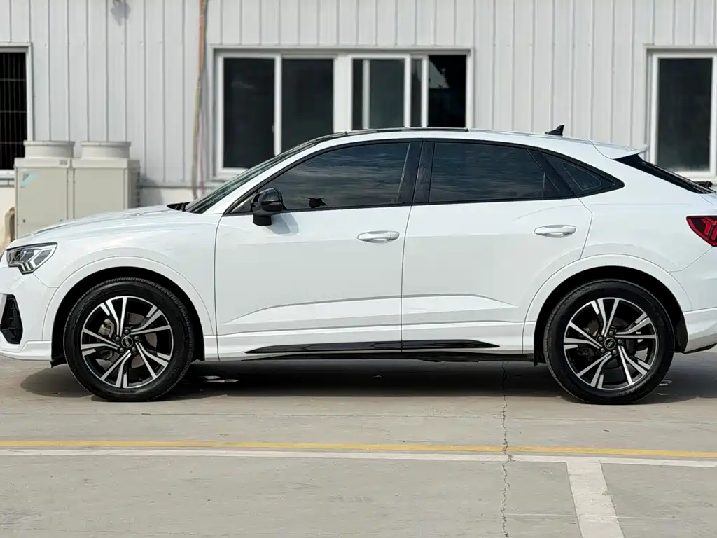 Audi Q3 Sportback — фото 4