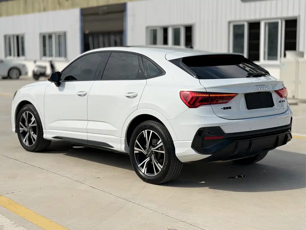 Audi Q3 Sportback — фото 5