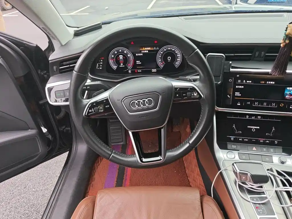 Audi A6L — фото 3