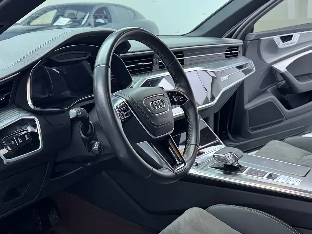Audi A6L — фото 4