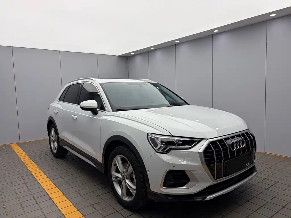 Audi Q3 — фото 3