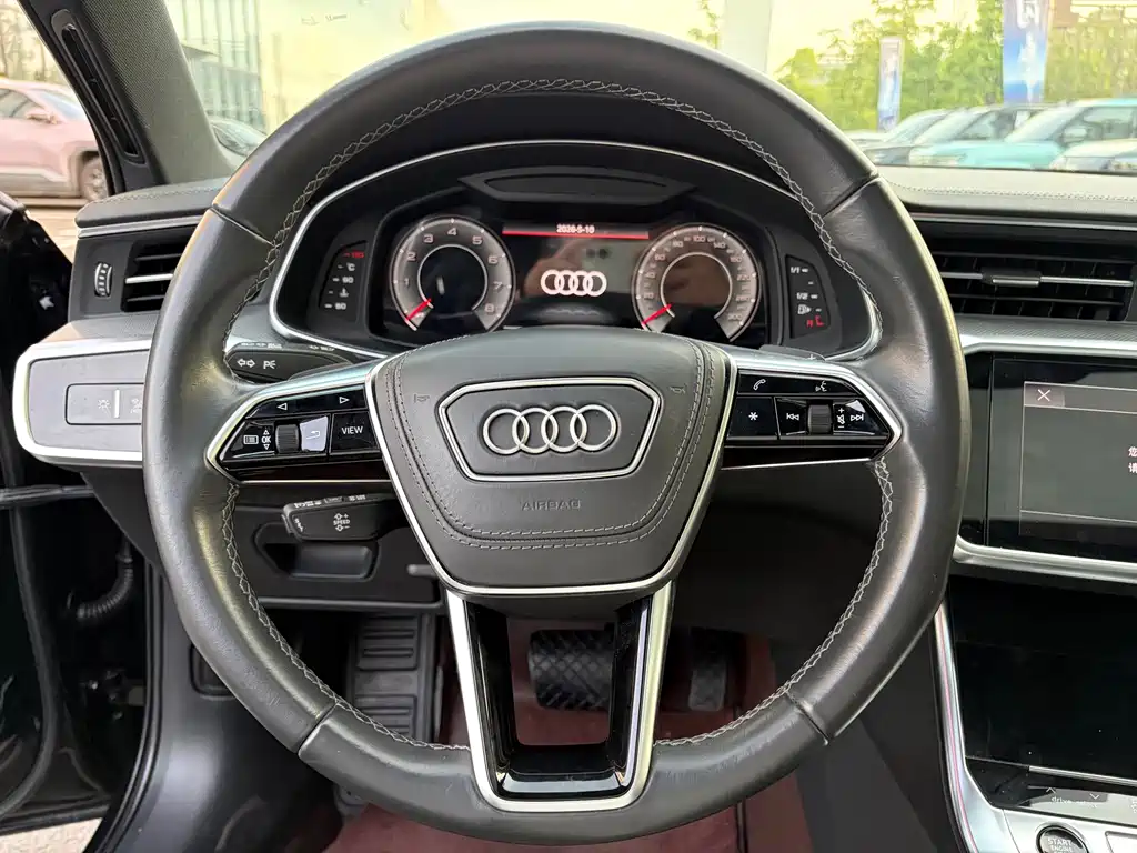 Audi A6L — фото 5