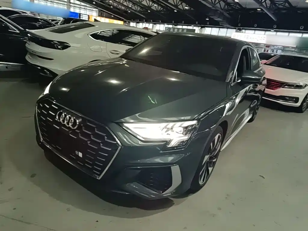 Audi A3 — фото 2