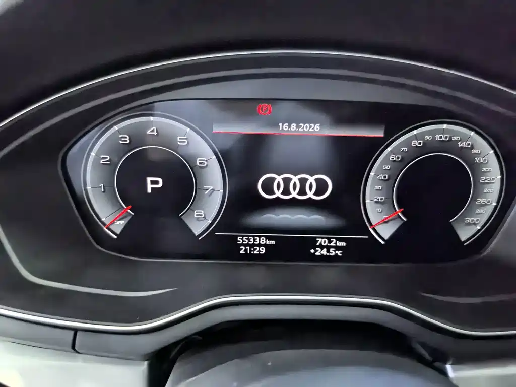 Audi A4L — фото 10