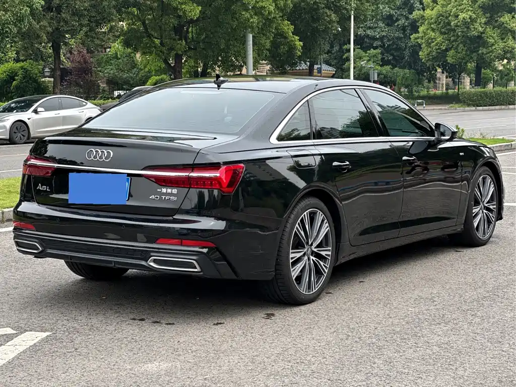 Audi A6L — фото 10