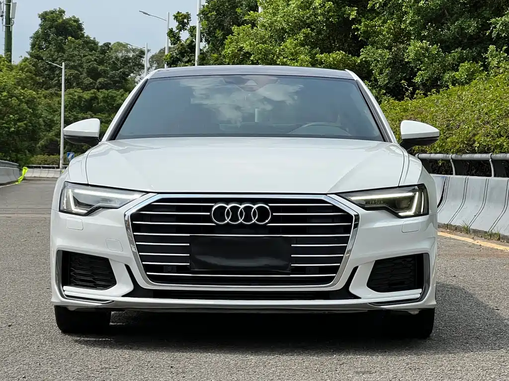 Audi A6L — фото 2