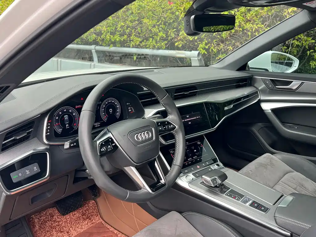 Audi A6L — фото 10