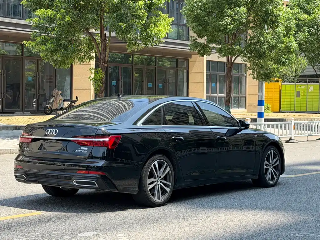 Audi A6L — фото 17