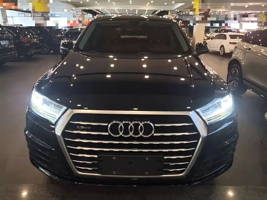 Audi Q7 — фото 3