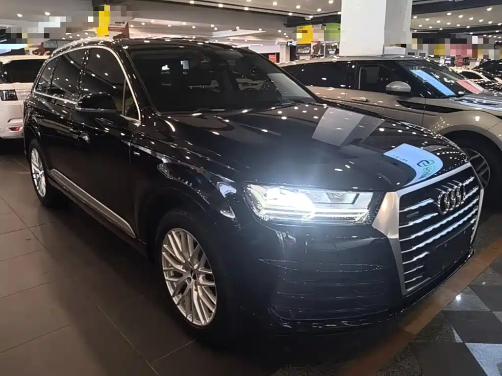 Audi Q7 — фото 4
