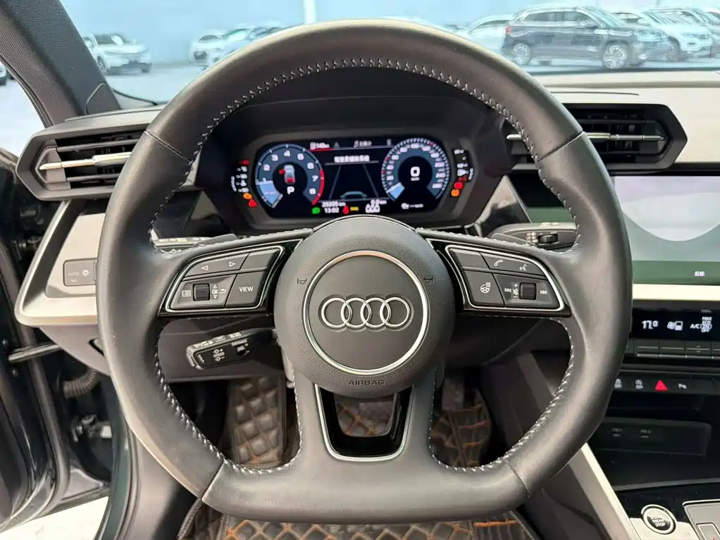 Audi A3 — фото 10