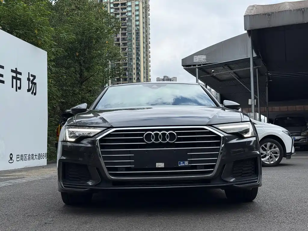 Audi A6L — фото 2