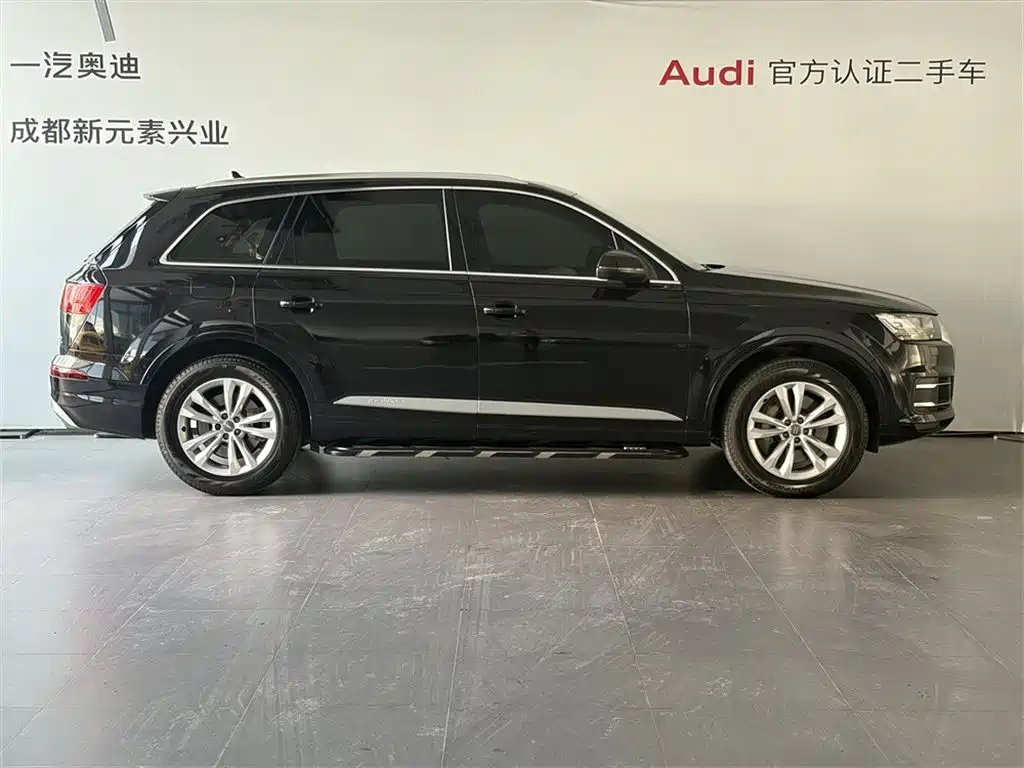 Audi Q7 — фото 3