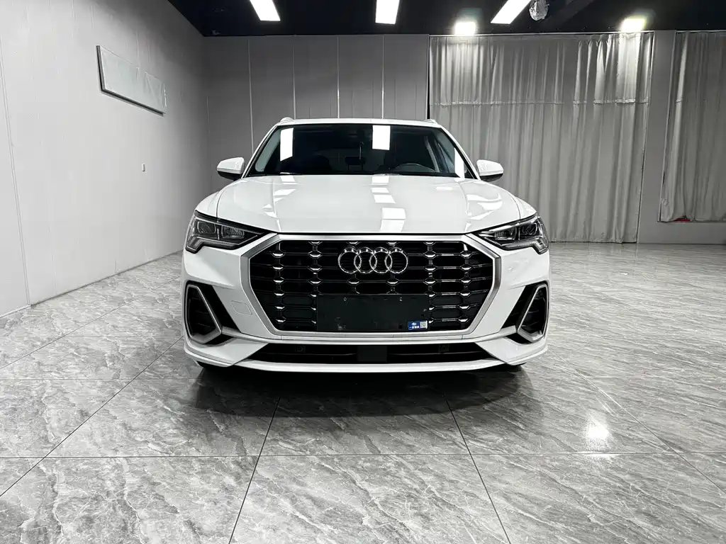 Audi Q3 — фото 2