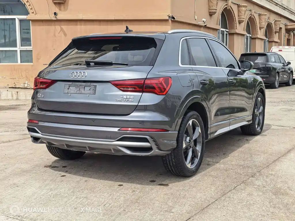 Audi Q3 — фото 5