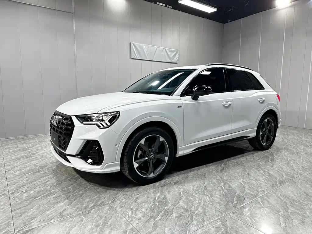 Audi Q3 — фото 7