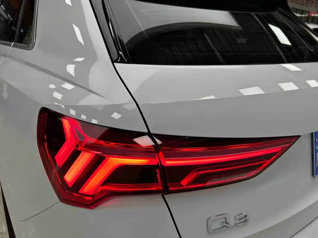 Audi Q3 — фото 19
